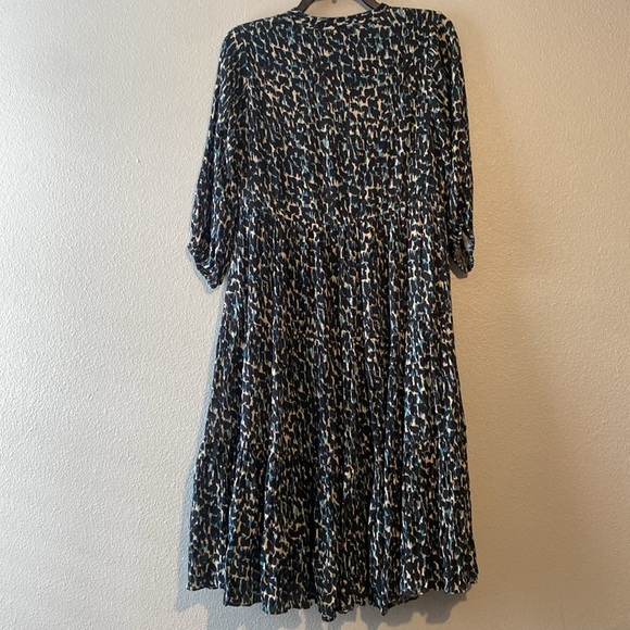 Celina Moon Wrap Midi Dress - Picture 7 of 7